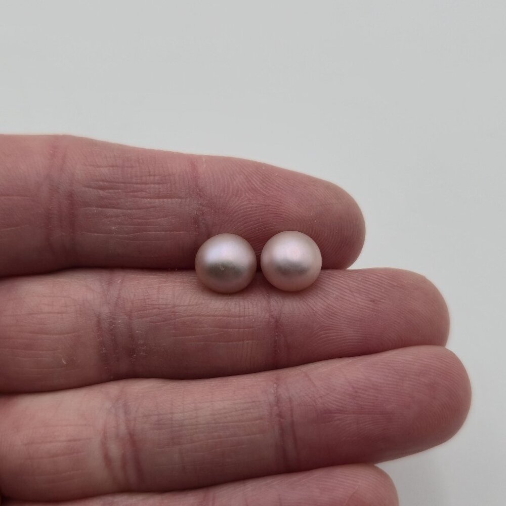 Sterling Silver Light Color Pearl Stud Earrings A3980